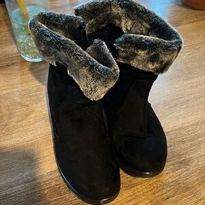 Spring Step black flexus boots